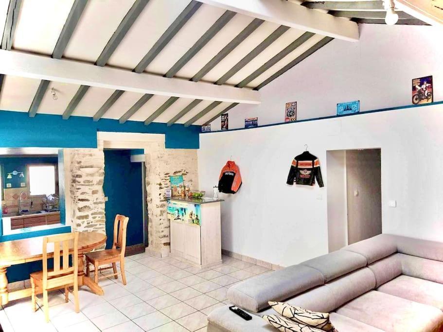 Charmante Maison Atypique En Village Saint-Colombin Ngoại thất bức ảnh