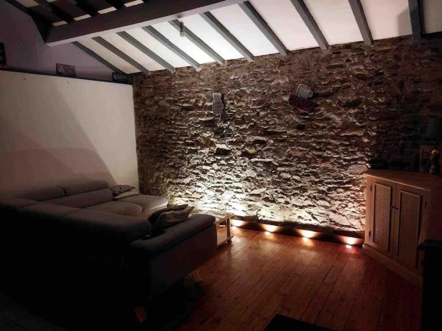 Charmante Maison Atypique En Village Saint-Colombin Ngoại thất bức ảnh